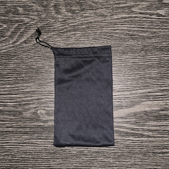 PIT VIPER SUNGLASSES POUCH BLACK AND WHITE - Picture 4 of 4